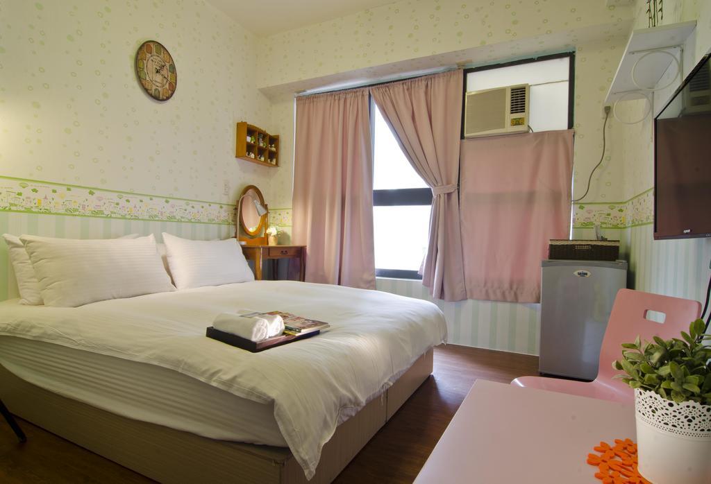 Star Hostel Đài Trung Ngoại thất bức ảnh